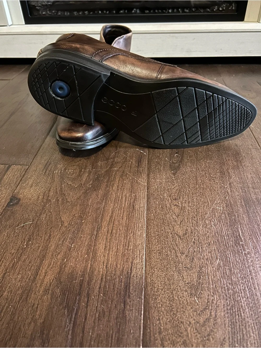 ECCO Melbourne Men's Brown Leather Chukka Dress Boots